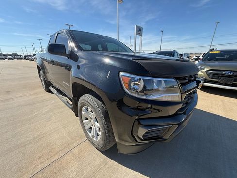 Used 2021 Chevrolet Colorado LT w/ Fleet Safety Package image 4
