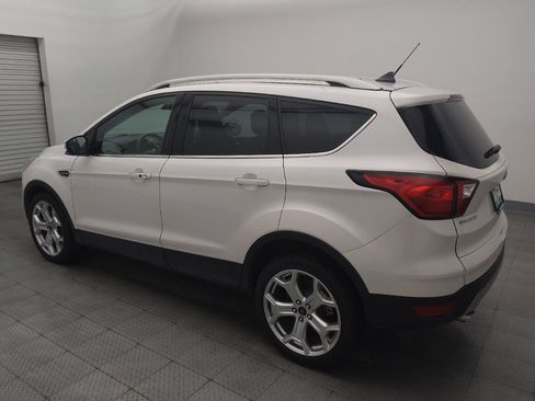Used 2019 Ford Escape Titanium FWD image 3