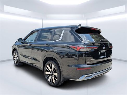 New 2025 Mitsubishi Outlander SE image 5