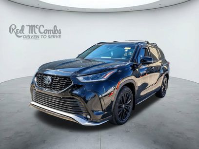 Used 2023 Toyota Highlander XSE