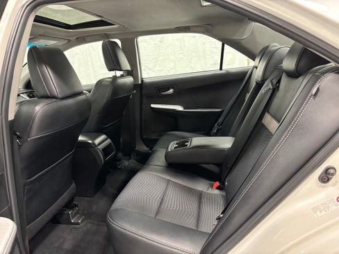 Used 2014 Toyota Camry SE FWD image 44