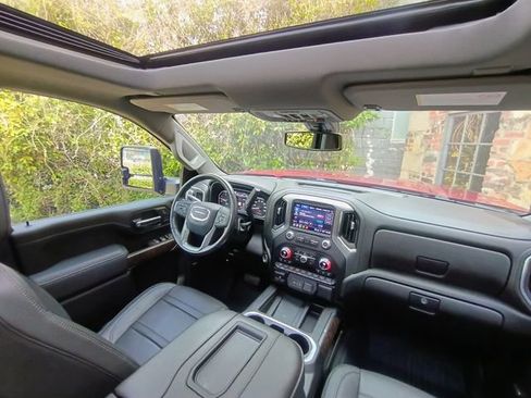 Used 2022 GMC Sierra 2500 Denali image 55