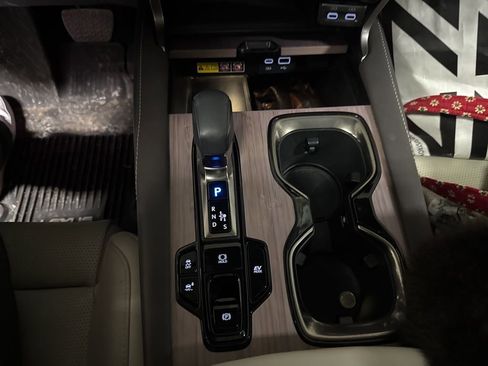 Used 2023 Lexus RX 350 image 11