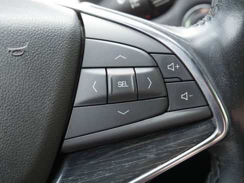 Used 2020 Cadillac XT5 Premium Luxury AWD/4WD image 27