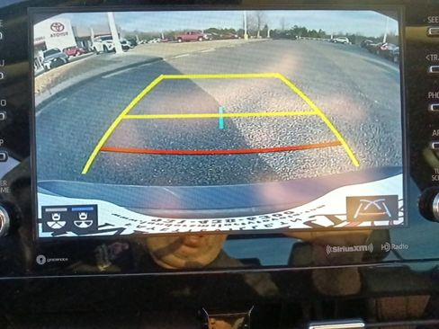 Used 2024 Toyota Camry XLE image 22