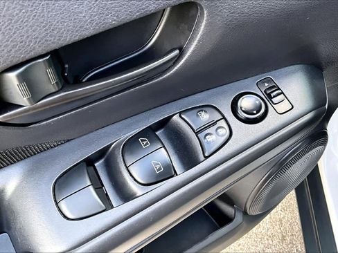 Used 2023 Nissan Kicks S FWD image 35