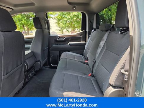 Used 2025 Chevrolet Silverado 1500 LT AWD/4WD image 11