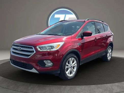 Used 2017 Ford Escape SE w/ Equipment Group 201A AWD/4WD image 14
