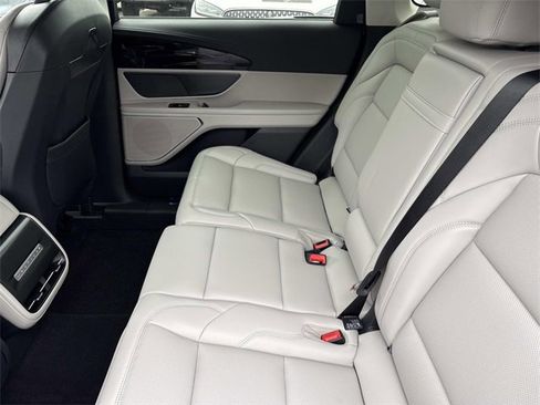 New 2026 Lincoln Nautilus Premier w/ Jet Appearance Package image 18