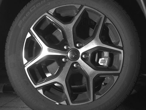 Used 2025 Jeep Compass Limited image 10