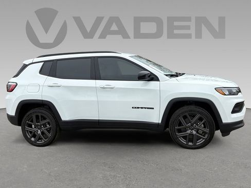 New 2026 Jeep Compass Latitude image 6