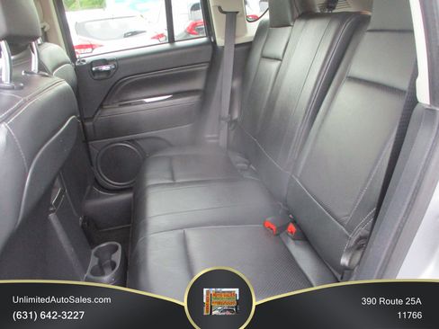 Used 2017 Jeep Compass High Altitude AWD/4WD image 6