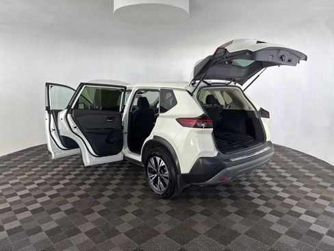 Certified 2023 Nissan Rogue SV image 14