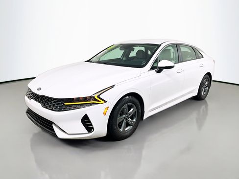 Used 2021 Kia K5 LXS image 10