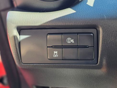 Used 2025 MAZDA MX-5 Miata Sport image 41