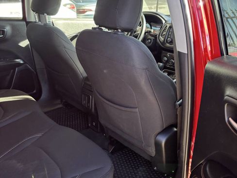 Used 2018 Jeep Compass Sport w/ Cold Weather Group image 15