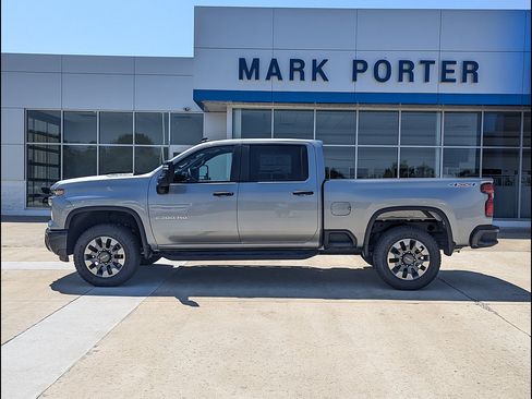 New 2026 Chevrolet Silverado 2500 Custom w/ Custom Convenience Package AWD/4WD image 9