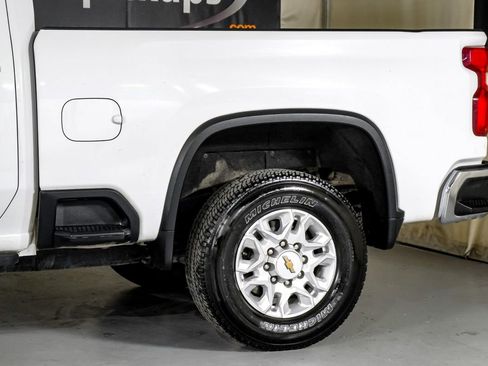 Used 2021 Chevrolet Silverado 2500 LTZ w/ LTZ Texas Edition image 13