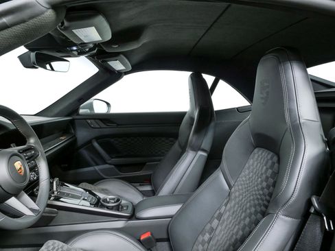 Certified 2026 Porsche 911 Carrera GTS RWD image 5