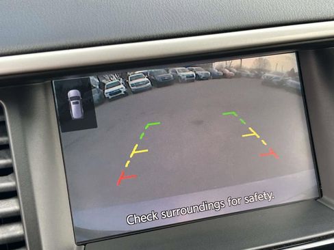 Used 2019 Nissan Pathfinder S image 25