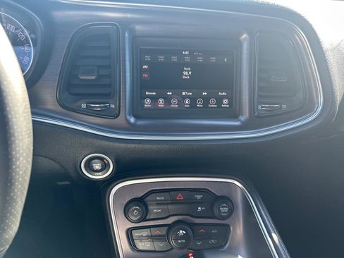 Used 2018 Dodge Challenger R/T RWD image 13