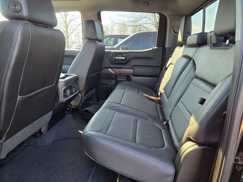 Used 2019 GMC Sierra 1500 Denali w/ Denali Ultimate Package AWD/4WD image 18