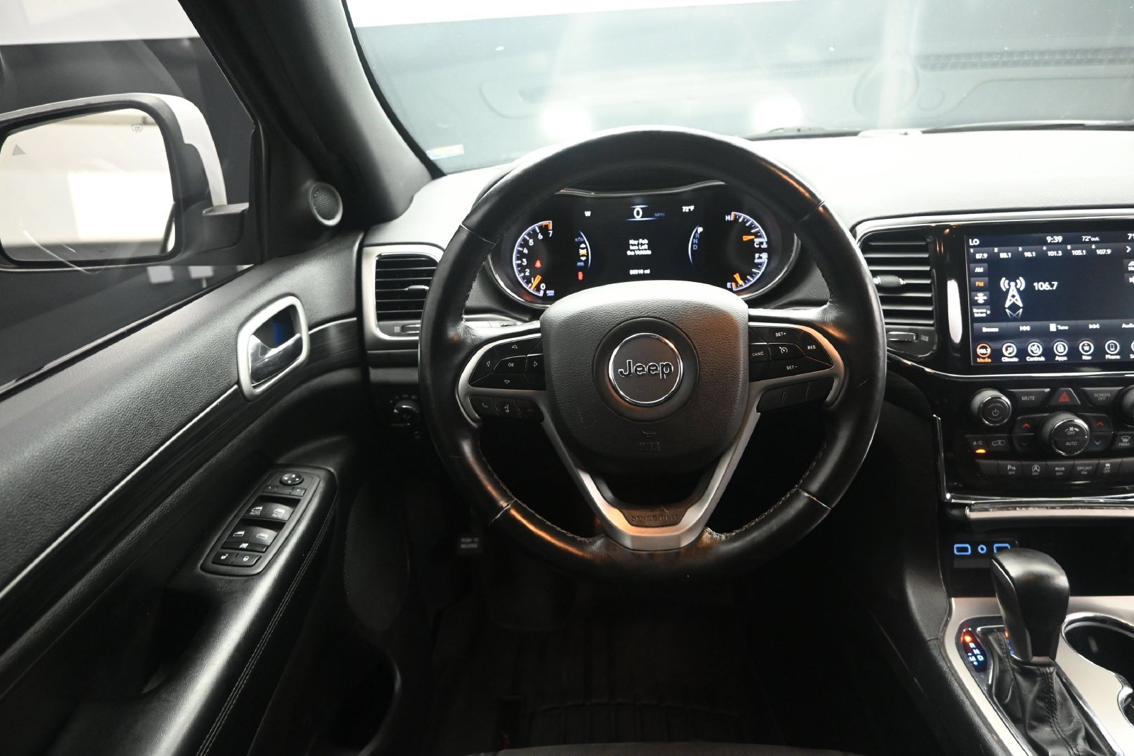 Used 2022 Jeep Grand Cherokee Laredo X RWD image 29