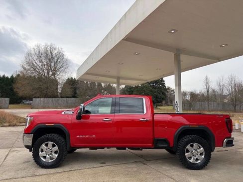 Used 2021 GMC Sierra 2500 SLT w/ SLT Premium Package image 4
