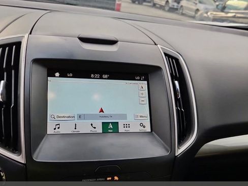 Used 2019 Ford Edge SEL w/ Equipment Group 201A FWD image 9