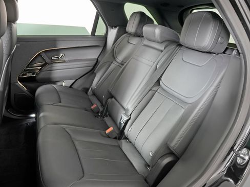 Used 2024 Land Rover Range Rover Sport SE AWD/4WD image 32