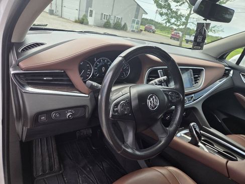 Used 2018 Buick Enclave Avenir FWD image 13