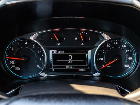 Used 2018 Chevrolet Equinox Premier FWD image 7