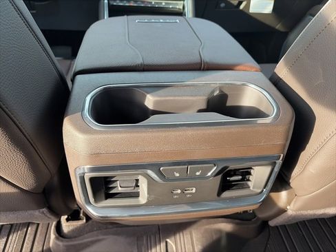 New 2026 GMC Sierra 2500 Denali w/ Denali Reserve Package image 13