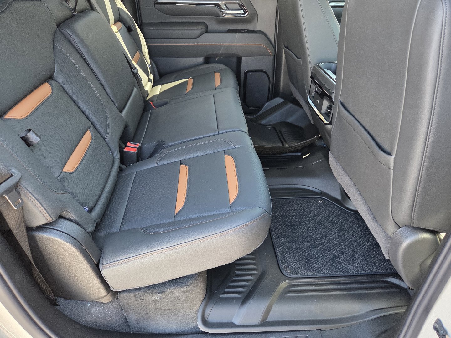New 2026 GMC Sierra 2500 AT4 AWD/4WD image 24