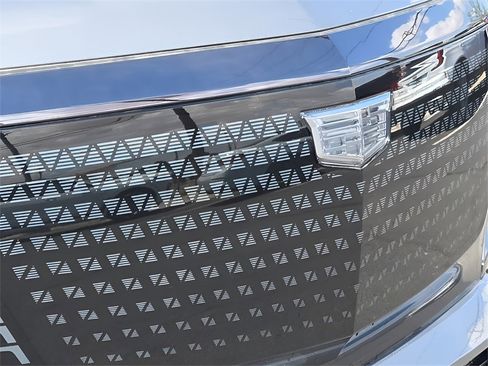 New 2026 Cadillac Vistiq Sport image 7