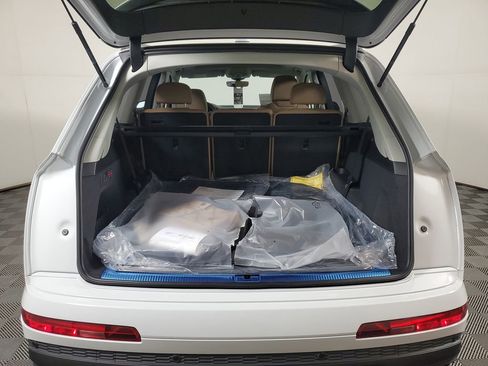 New 2026 Audi Q7 3.0T Premium Plus image 9