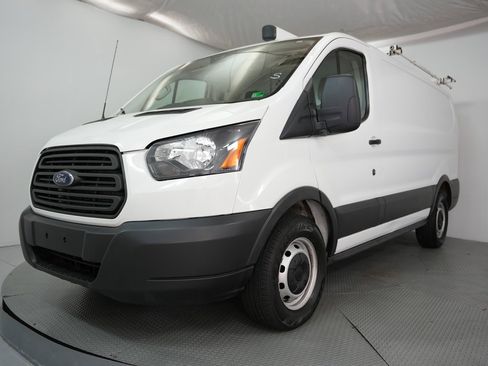 Used 2019 Ford Transit 150 130 Low Roof image 3