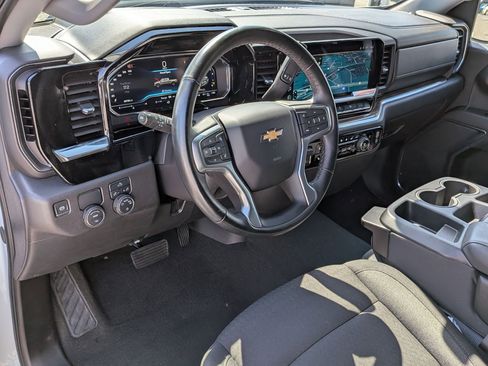 Used 2025 Chevrolet Silverado 1500 LT RWD image 16