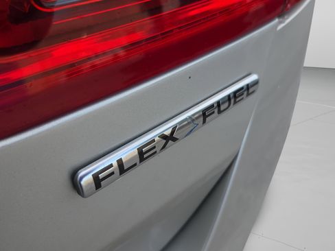 Used 2018 Ford Taurus SE FWD image 31