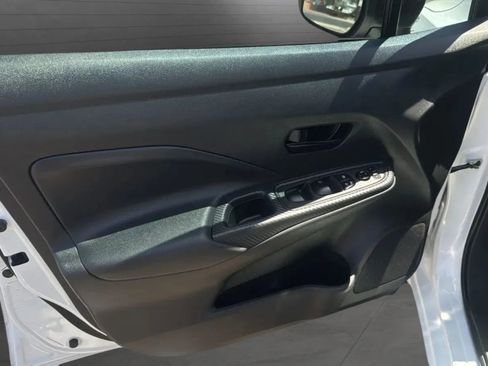 Used 2023 Nissan Versa S w/ Trunk Package FWD image 9