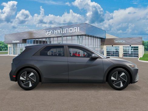 New 2026 Hyundai Ioniq 5 SEL image 7