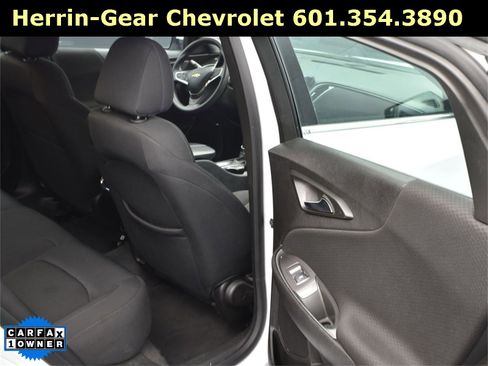 Used 2024 Chevrolet Malibu LT image 16