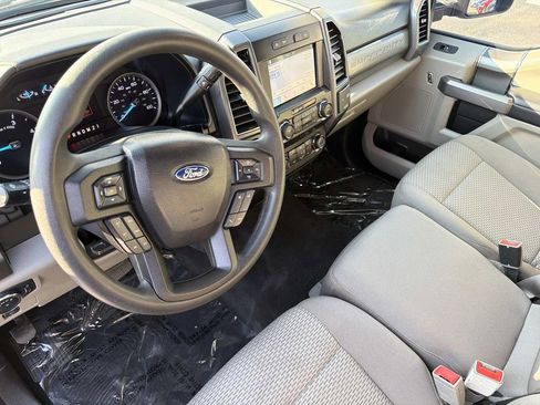 Certified 2019 Ford F250 XLT w/ XLT Premium Package image 8