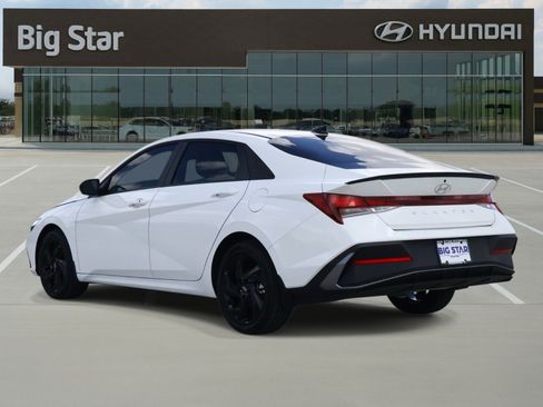 Used 2026 Hyundai Elantra Sport FWD image 3