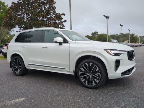 New 2026 Volvo XC90 B6 Plus w/ Protection Package Premier image 2