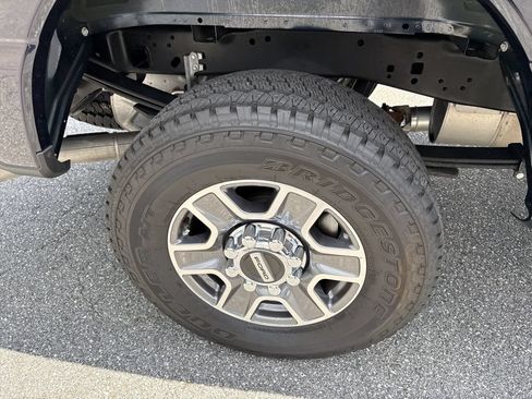 Used 2025 Ford F250 Lariat w/ Lariat Ultimate Package AWD/4WD image 17