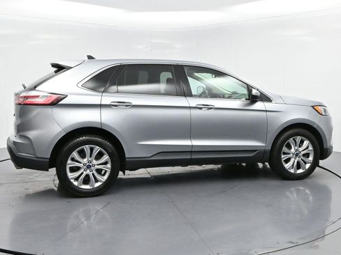 Used 2022 Ford Edge Titanium AWD/4WD image 8