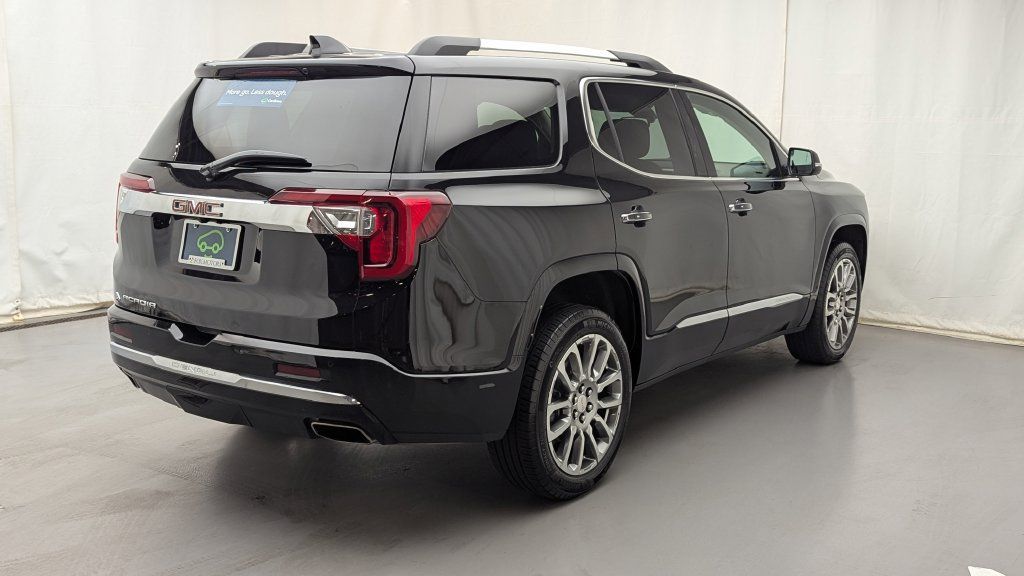 Used 2023 GMC Acadia Denali w/ LPO, Floor Liner Package FWD image 9