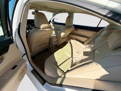 Used 2015 Lexus ES 350 image 24
