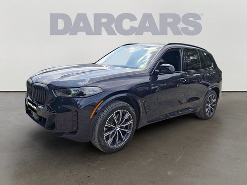 Used 2024 BMW X5 xDrive40i w/ M Sport Package AWD/4WD image 3